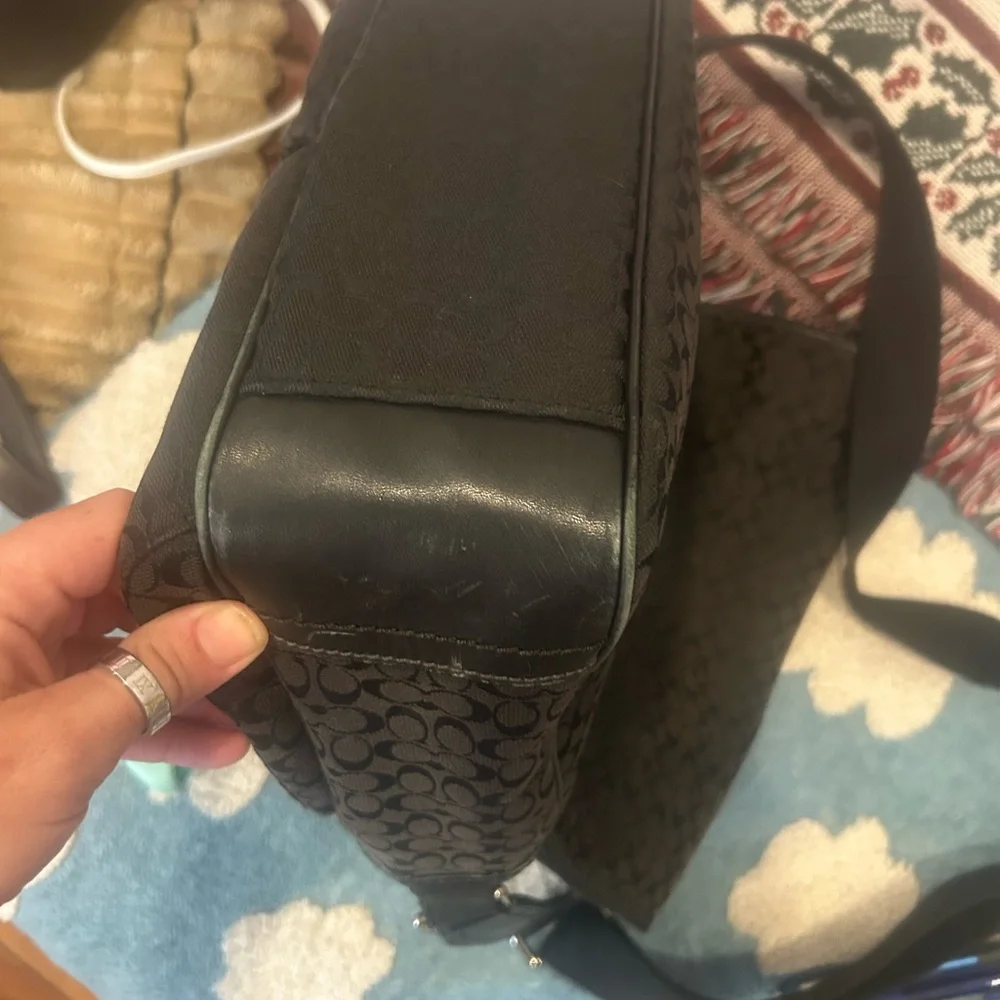 Coach Signature Black Men's Messenger Bag - Picture 10 of 10